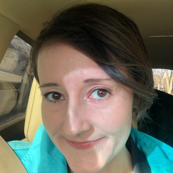 Meet your Posher, Jaclyn - Picture 6 of 7